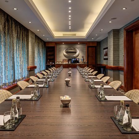 Intercontinental Johannesburg Or Tambo Airport Hotel By Ihg Kempton Park Dış mekan fotoğraf Meeting room