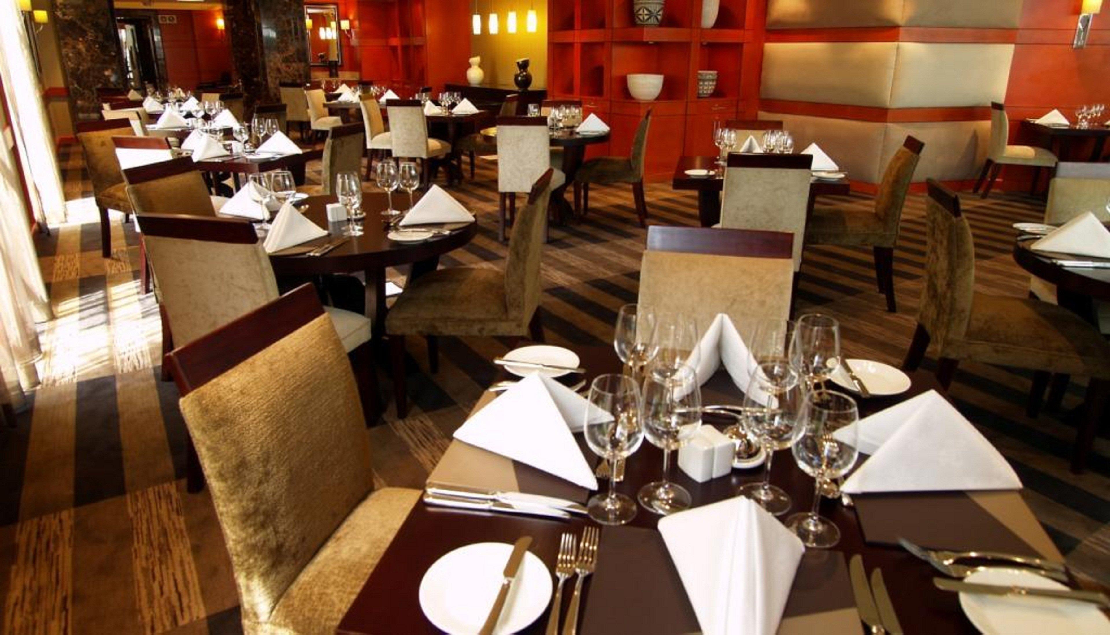 Intercontinental Johannesburg Or Tambo Airport Hotel By Ihg Kempton Park Dış mekan fotoğraf The interior of the restaurant